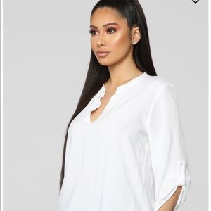 Essential V neck shirt